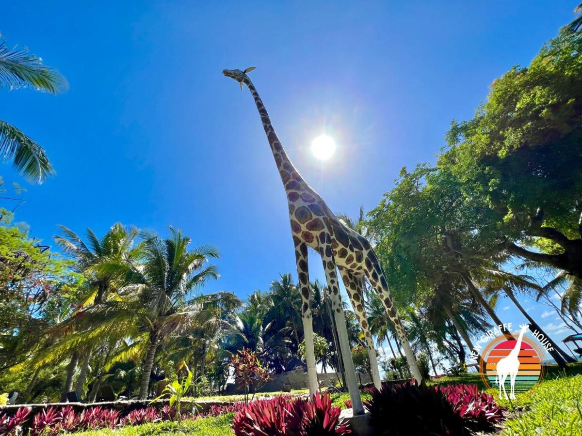 New Giraffe House Bed & Breakfast Vilanculos Exterior photo